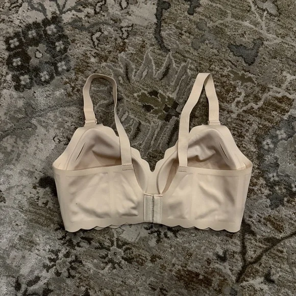 Momcozy Wireless Seamless T-Shirt Bra - Picture 3 of 5